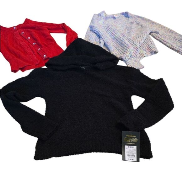 Lot of 3 Tops Size Small 6/6x - Picture 4 of 5